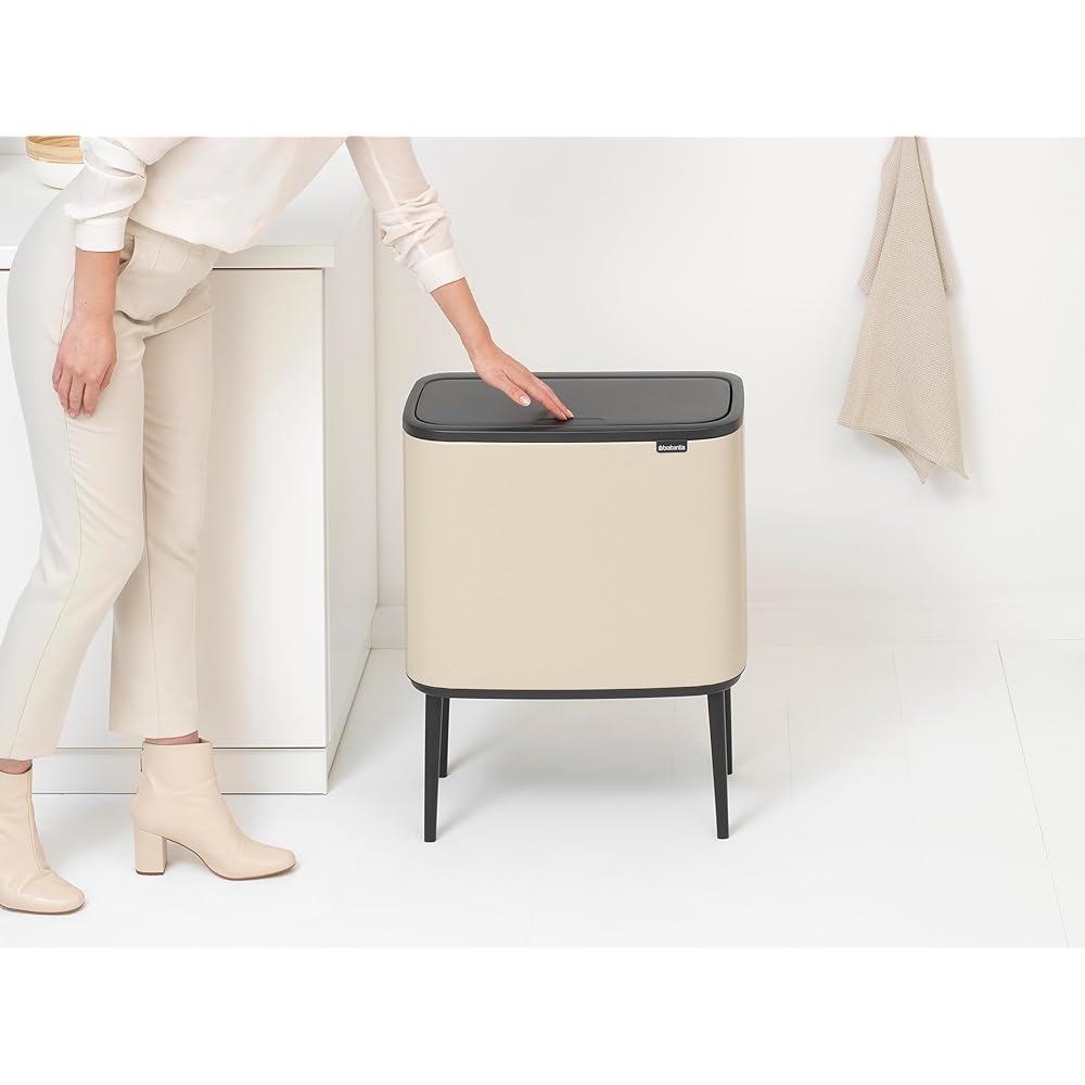 Brabantia - Bo Touch Bin 23+11L - Double Poubelle de Recyclage pour la Cuisine - Ouverture Soft-Touch - Seau Intérieur Amovible - Antidérapant - Sacs Poubelles Inclus - Soft Beige - 54 x 31 x 68 cm : Cuisine et Maison