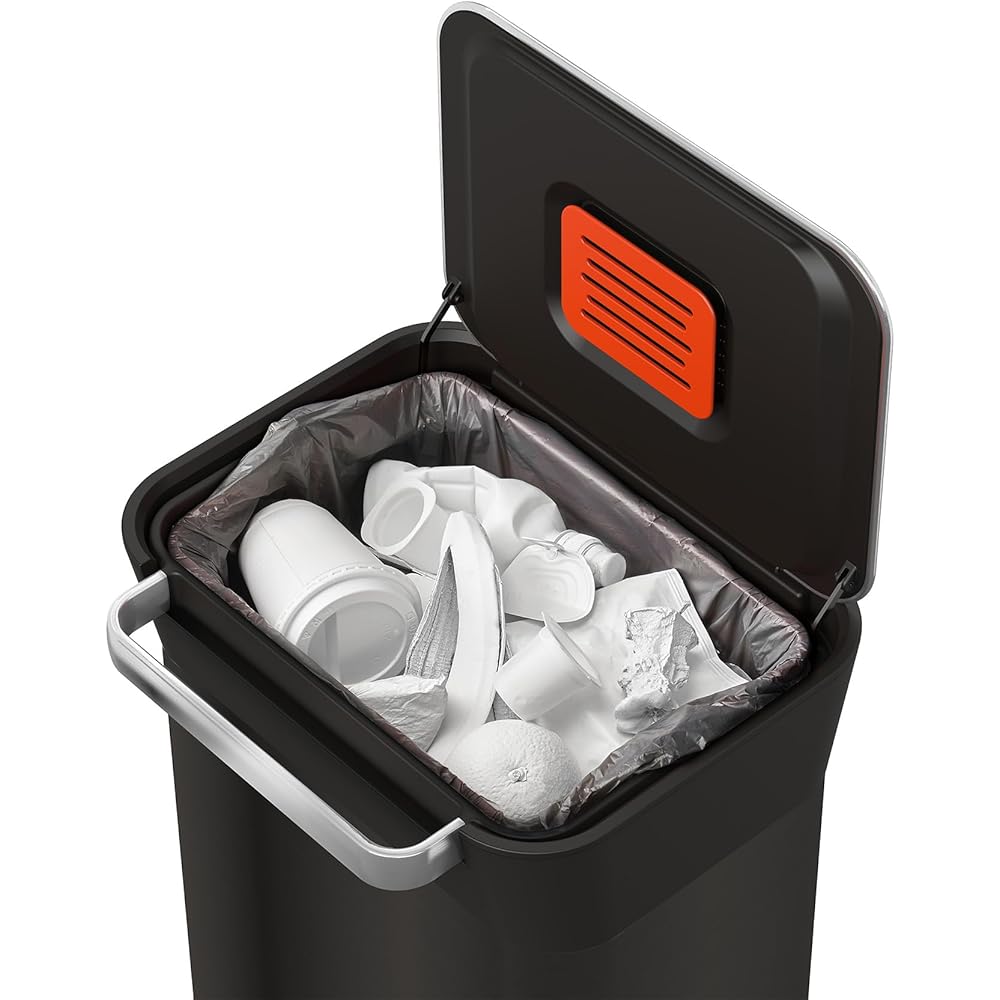 Joseph Joseph Titan Compacteur de Déchets, Poubelle de Cuisine avec filtre anti-odeurs, peut contenir jusqu'à 90L après compactage, 30L, Noir : Cuisine et Maison