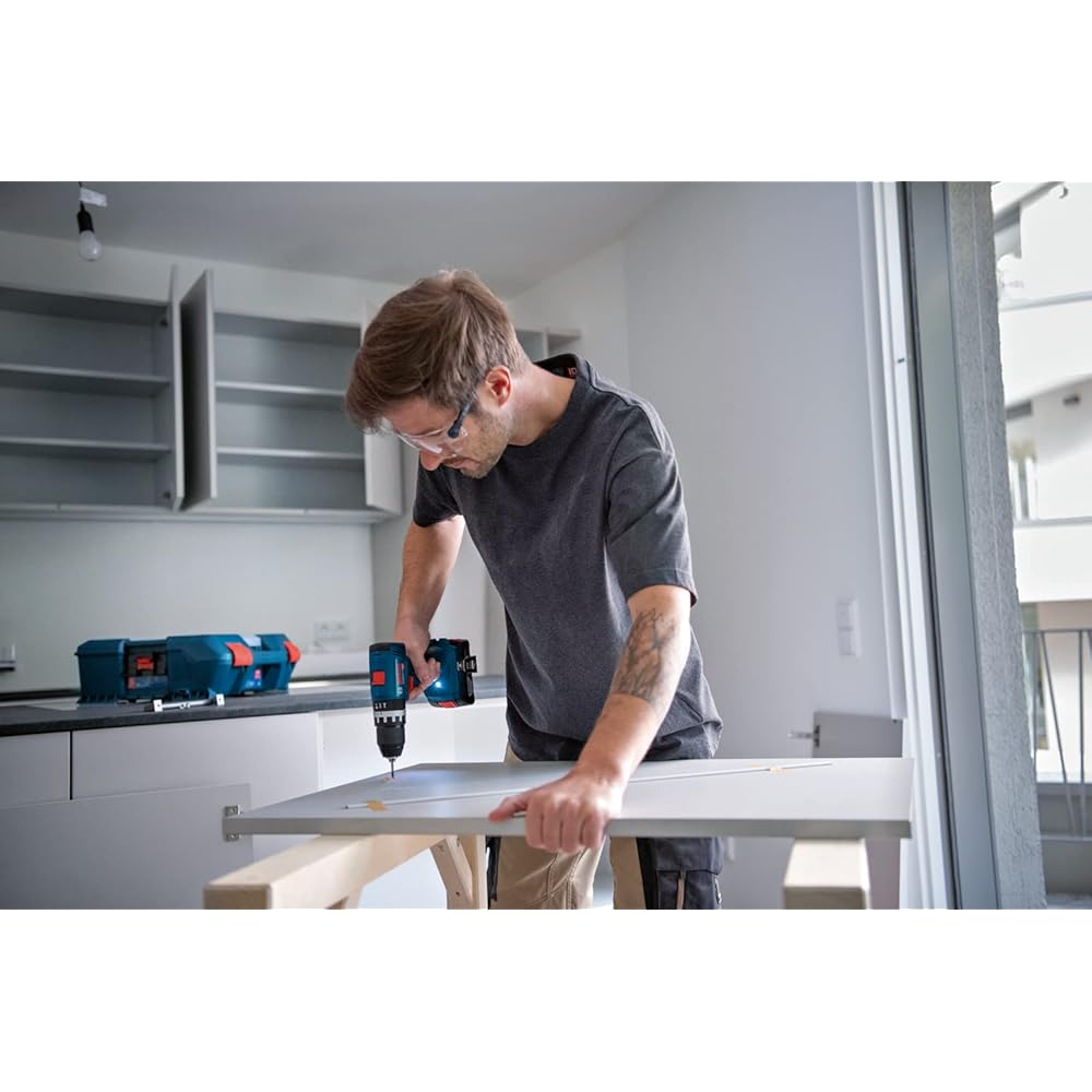 Bosch Professional 18V System perceuse-visseuse à percussion sans-fil GSB 18V-45 (vitesse de rotation de 1 900 tr/min, 2 batteries de 2,0 Ah, accessoires, GAL 18V-20, L-Case) - Amazon Exclusive : Bricolage